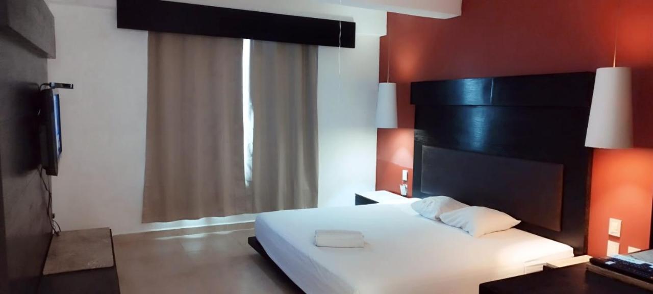 The Blvd Hotel - 5Th Ave 신데 델 카르멘 외부 사진